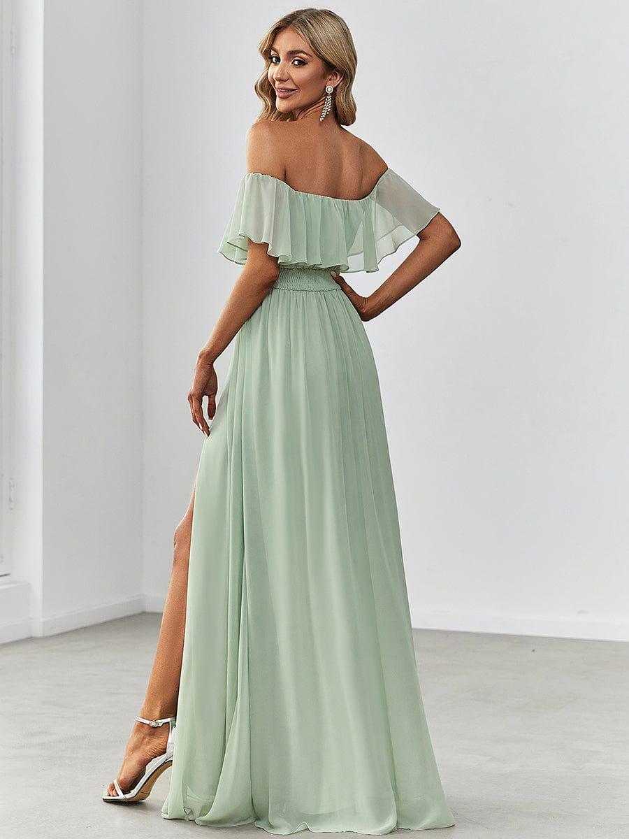 ✨Unleash Your Inner Diva: Stunning Off-Shoulder Ruffle Dress with Flirty Thigh Split!