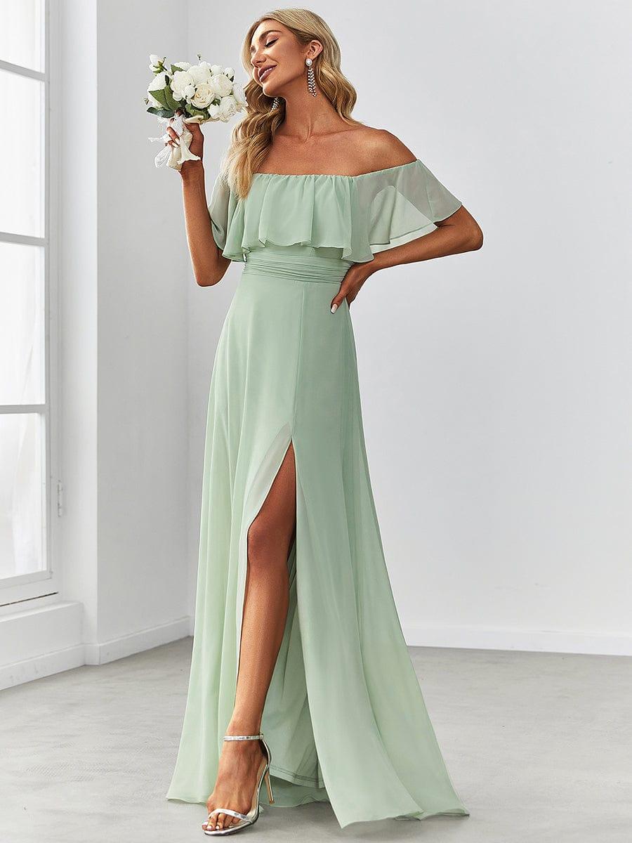 ✨Unleash Your Inner Diva: Stunning Off-Shoulder Ruffle Dress with Flirty Thigh Split!