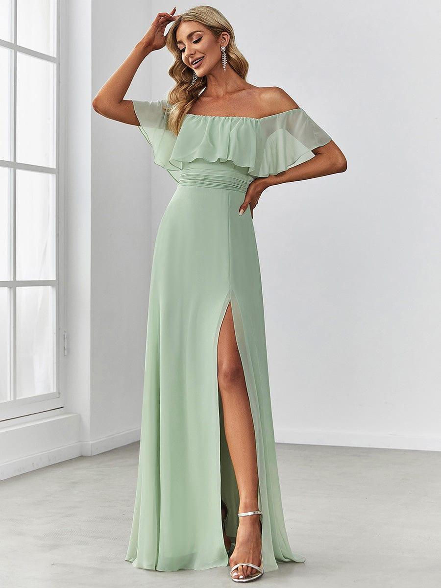 ✨Unleash Your Inner Diva: Stunning Off-Shoulder Ruffle Dress with Flirty Thigh Split!