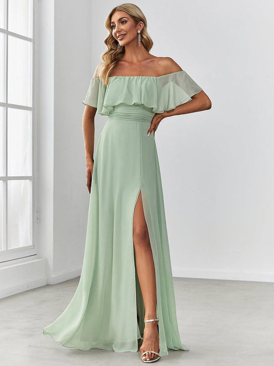 ✨Unleash Your Inner Diva: Stunning Off-Shoulder Ruffle Dress with Flirty Thigh Split!