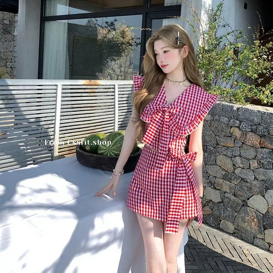 Sweet Plaid Two-Piece Set – Bow Tie Crop Top  with Turn-Down Collar & High-Waist Skirt Shorts